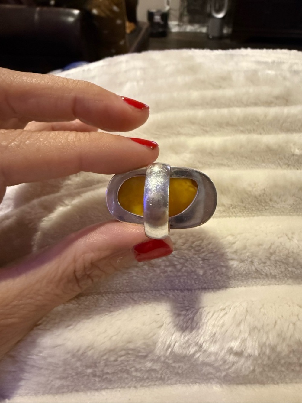 Oversized Butterscotch Yellow Stone Statement Ring - Picture 3 of 9